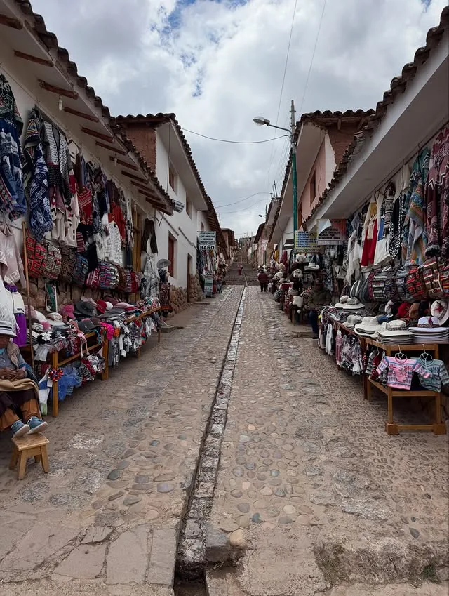 Tour Valle Sagrado y Machu Picchu 2 Días / 1 Noche